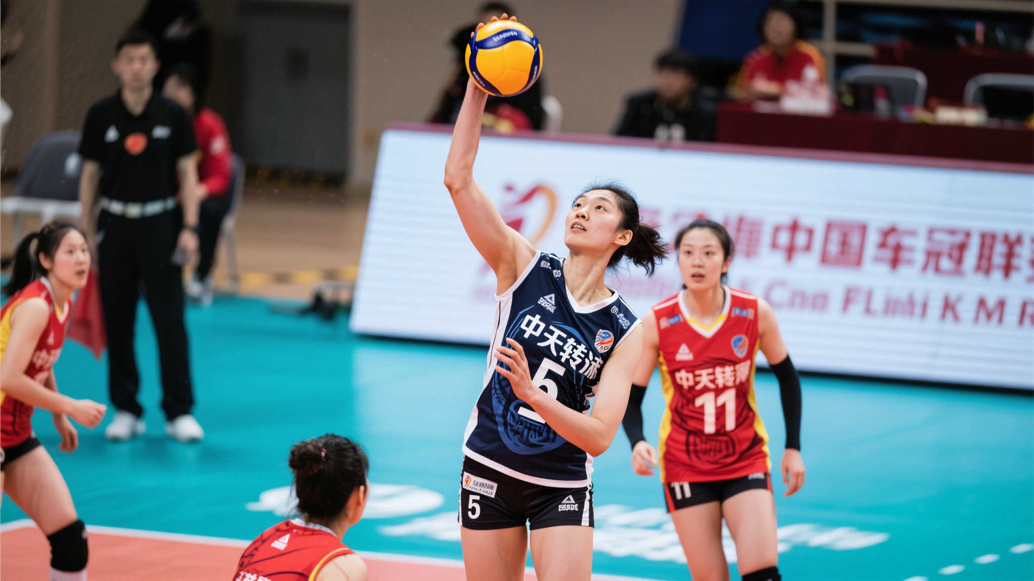 三连胜助中国女排重返亚洲巅峰，龚翔宇直言历经考验